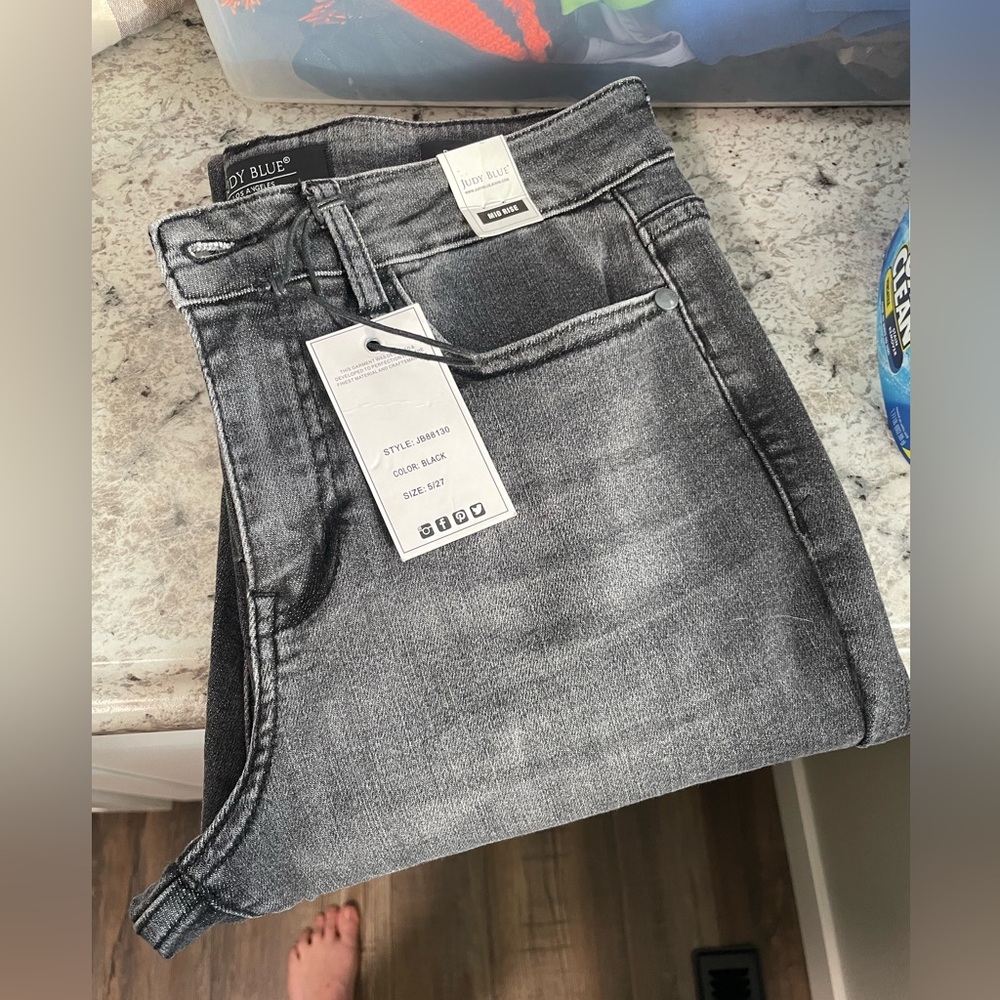 Mid rise Judy Blue size 5 NEW